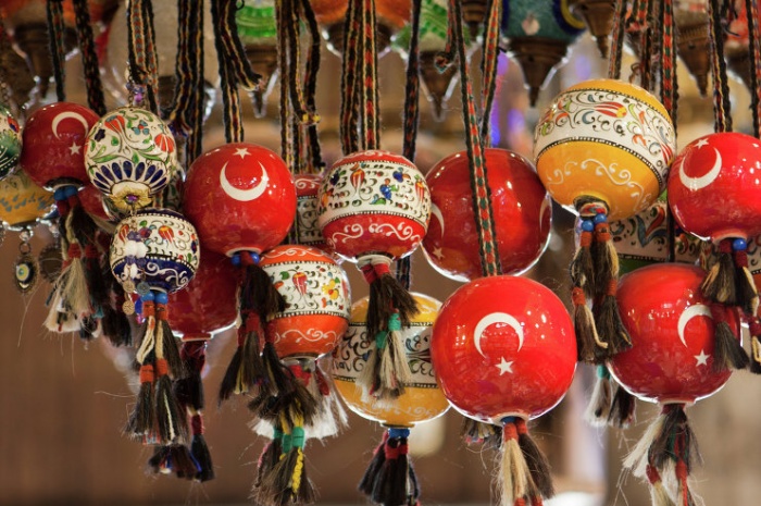 Оригинальные турецкие подарки: сыры, косметика и текстиль